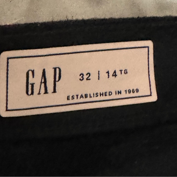 Gap High Rise '90s Loose Vegan Leather Cargo Pants - Picture 6 of 6